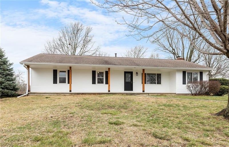 302 Knoll Dr, Warrensburg, MO 64093