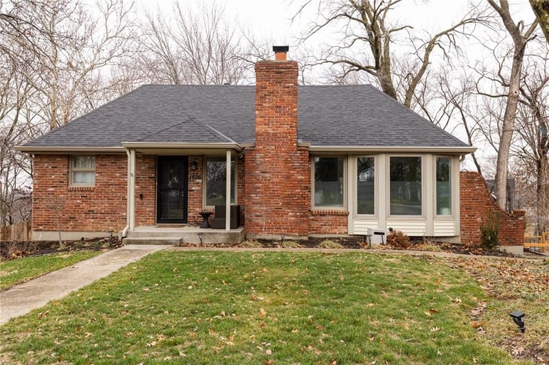 1826 NW Woodland Rd, Riverside, MO 64150