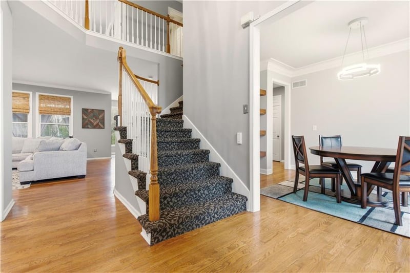 13836 Bradshaw St, Overland Park, KS 66221