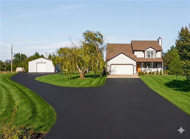15326 Lynn Rd, Leavenworth, KS 66048