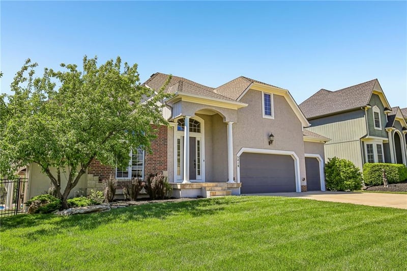 5418 161st Ter, Overland Park, KS 66085
