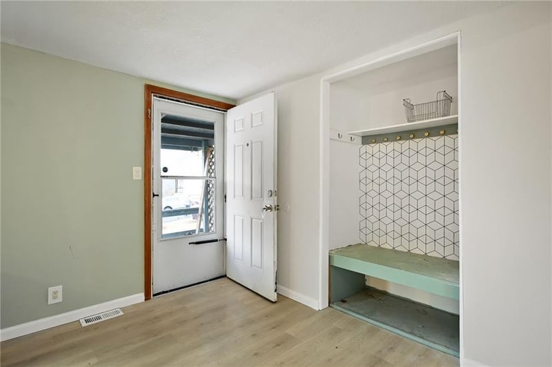 5615 Barnes Ave, Kansas City, MO 64119