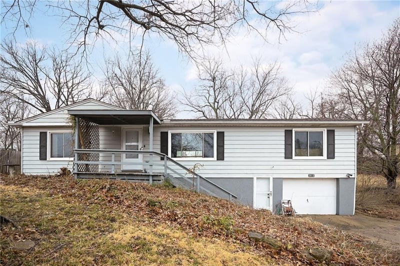 5615 Barnes Ave, Kansas City, MO 64119