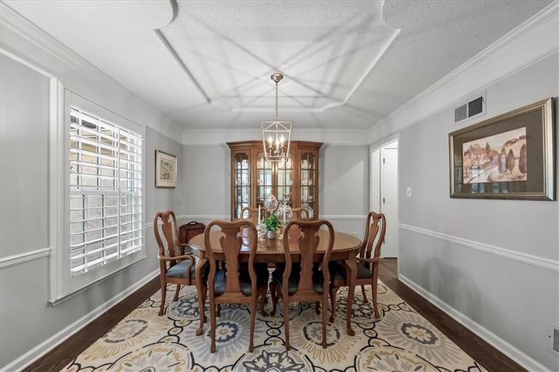 12028 Ballentine St, Overland Park, KS 66213