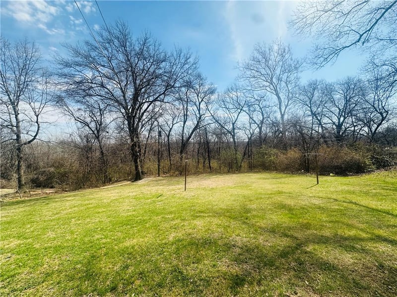 409 76 St, Kansas City, KS 66111