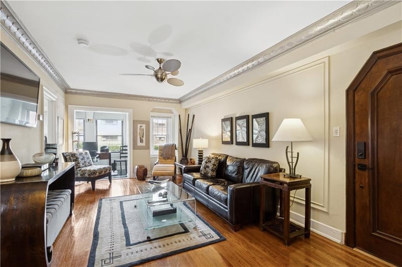 807 48th St #101, Kansas City, MO 64112