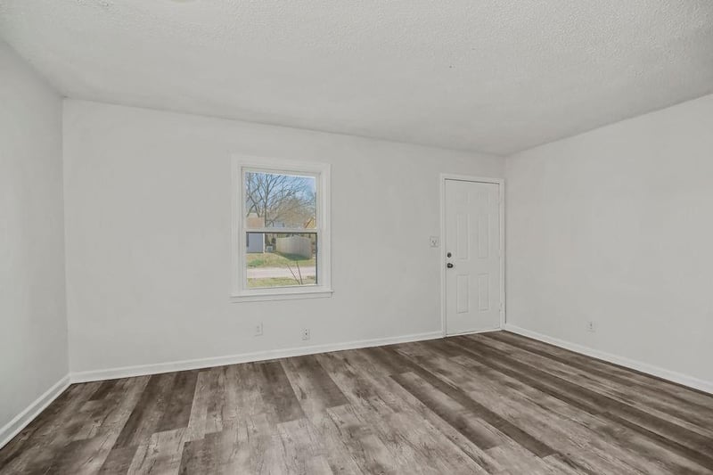 5436 College Ave, Kansas City, MO 64130