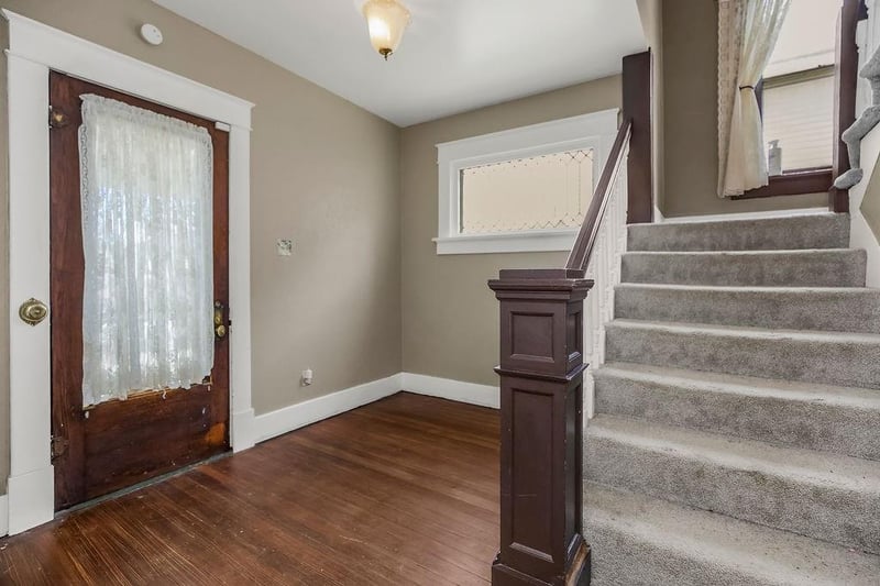 211 Vine St, Leavenworth, KS 66048