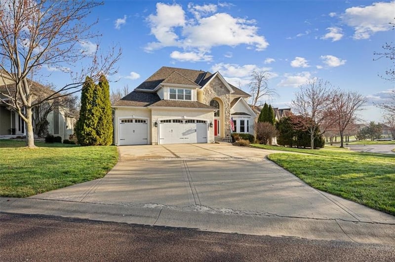 10908 144th St, Overland Park, KS 66221