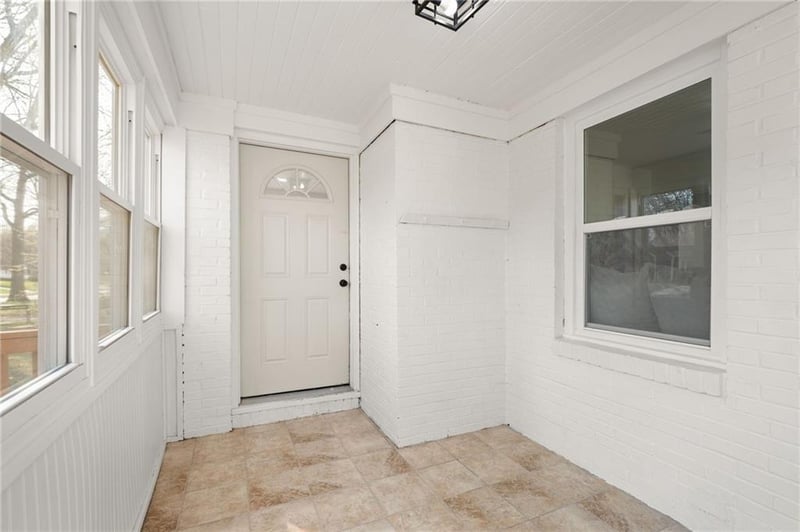 822 72nd St, Kansas City, MO 64131