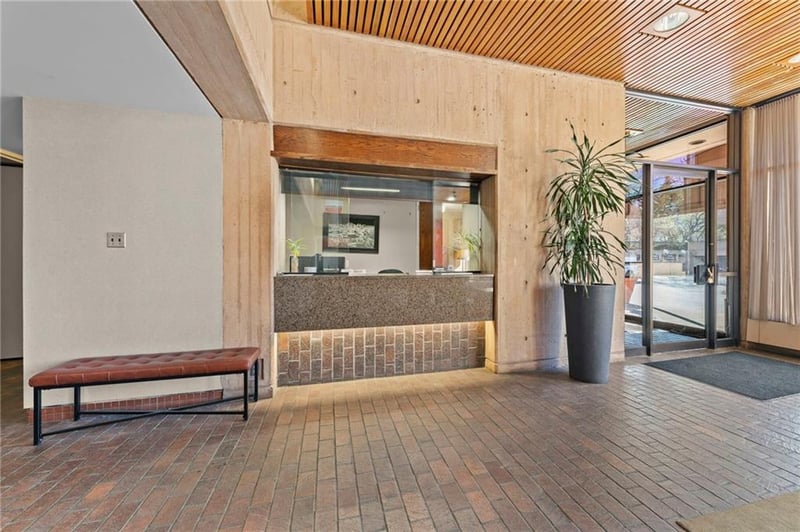 2525 Main St #210, Kansas City, MO 64108