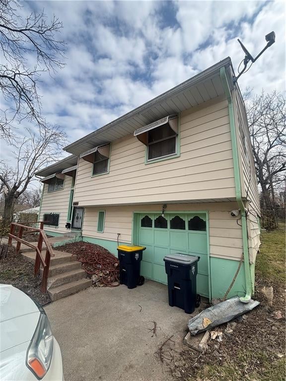 5661 Bales St, Kansas City, MO 64130