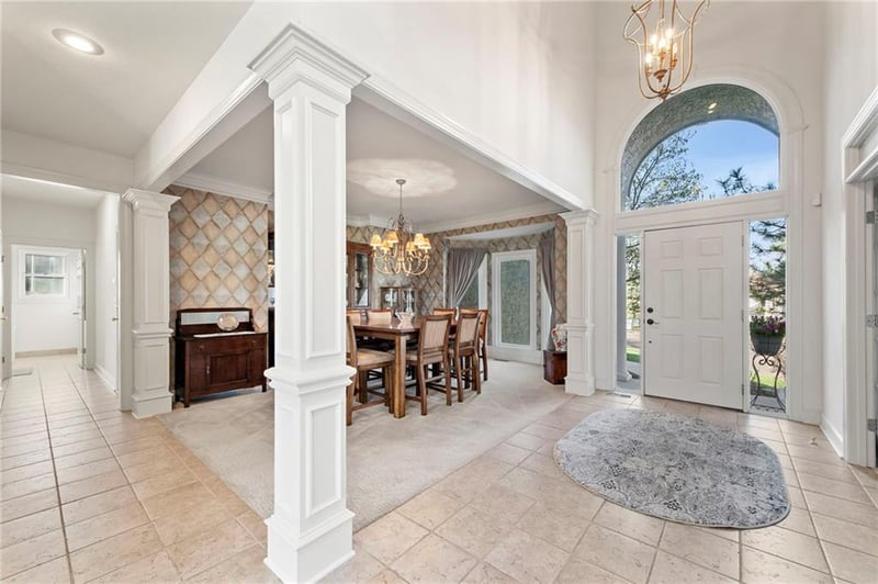 9908 147th St, Overland Park, KS 66221