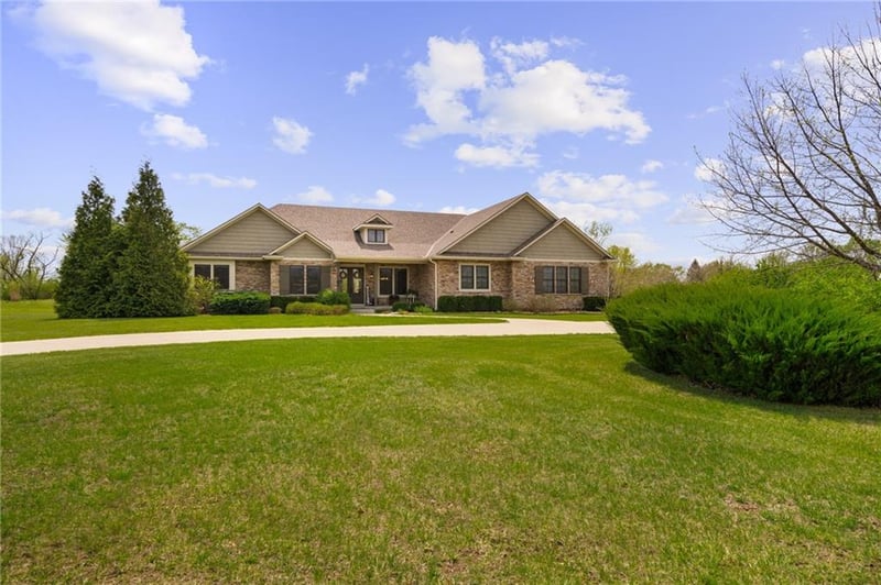 3565 W 193 St, Stilwell, KS 66085