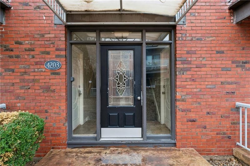 4203 Clark Ave #4, Kansas City, MO 64111