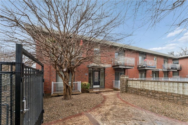 4203 Clark Ave #4, Kansas City, MO 64111