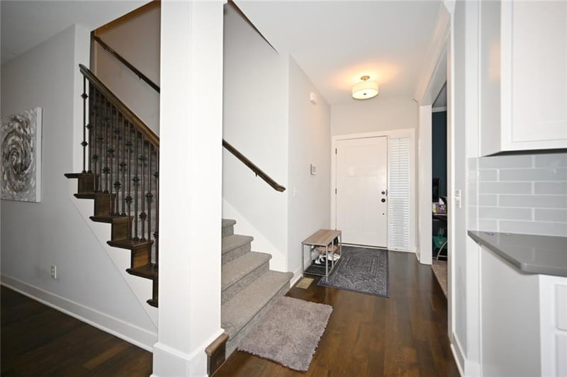 5304 93rd St, Kansas City, MO 64154