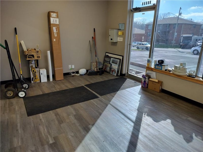 13879 35th Street Ct, Independence, MO 64055