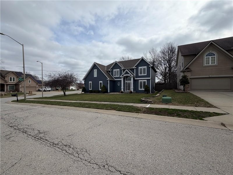 1509 79th St, Kansas City, MO 64118