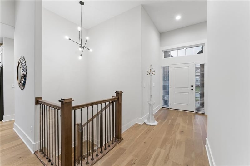 792 Algonquin St, Lee's Summit, MO 64064