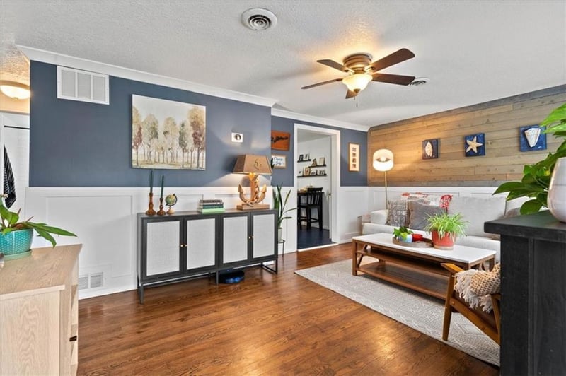 6536 Lowell Ave, Overland Park, KS 66202
