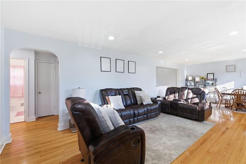 2948 70th St, Kansas City, KS 66109