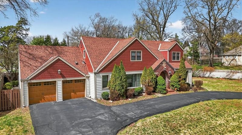 5404 Chadwick Rd, Fairway, KS 66205