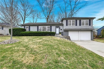 6001 101st Ter, Overland Park, KS 66207