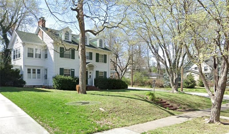 5500 Central St, Kansas City, MO 64113