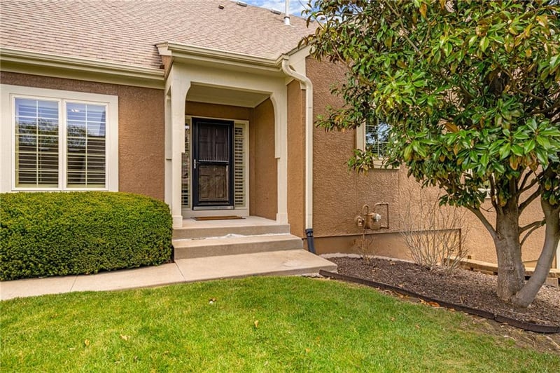 21399 116th St, Olathe, KS 66061