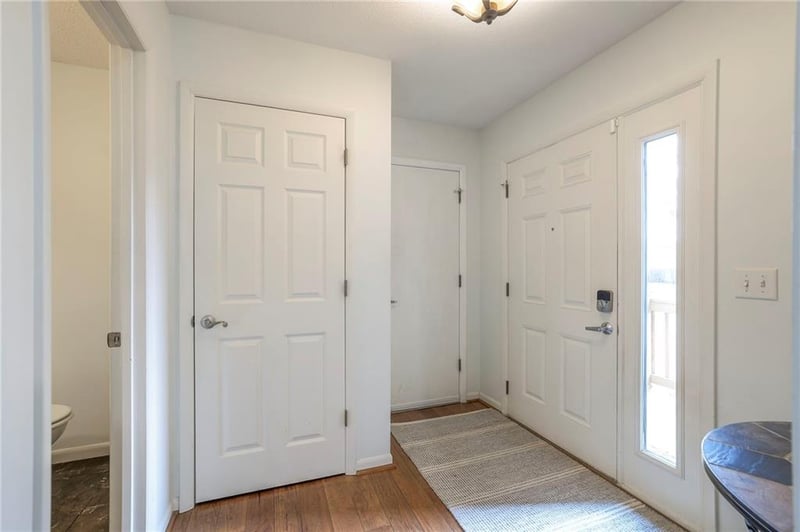 10890 Bradshaw St, Overland Park, KS 66210