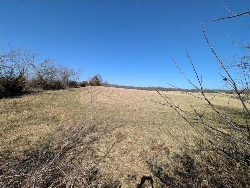 000347 V Hw, Warrensburg, MO 64093