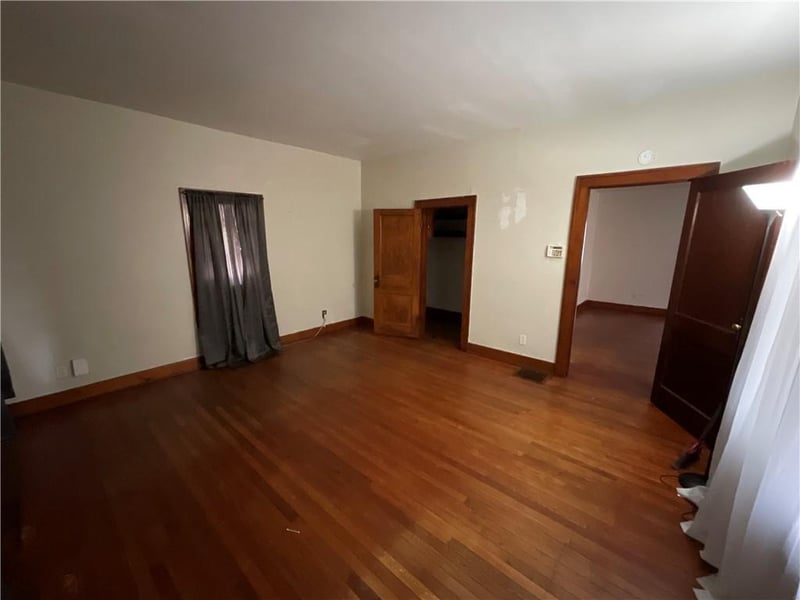 1939 25th St, Kansas City, KS 66104