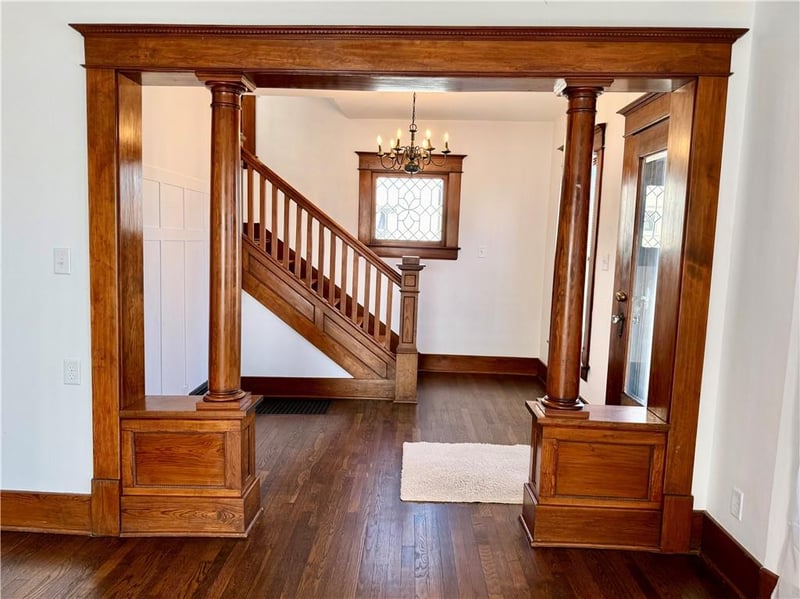 614 Buchanan St, Maryville, MO 64468