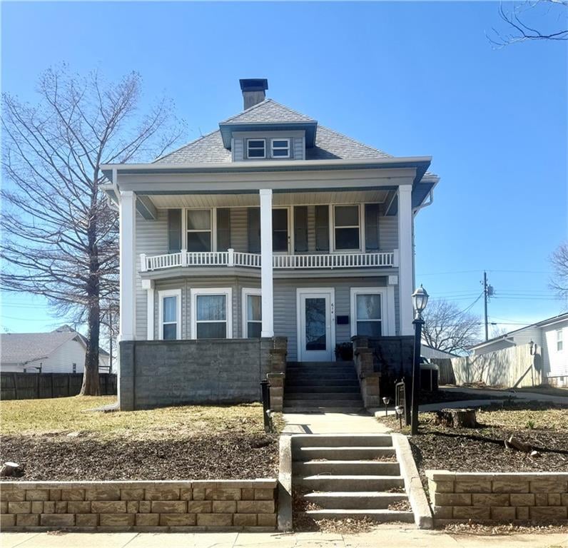 614 Buchanan St, Maryville, MO 64468