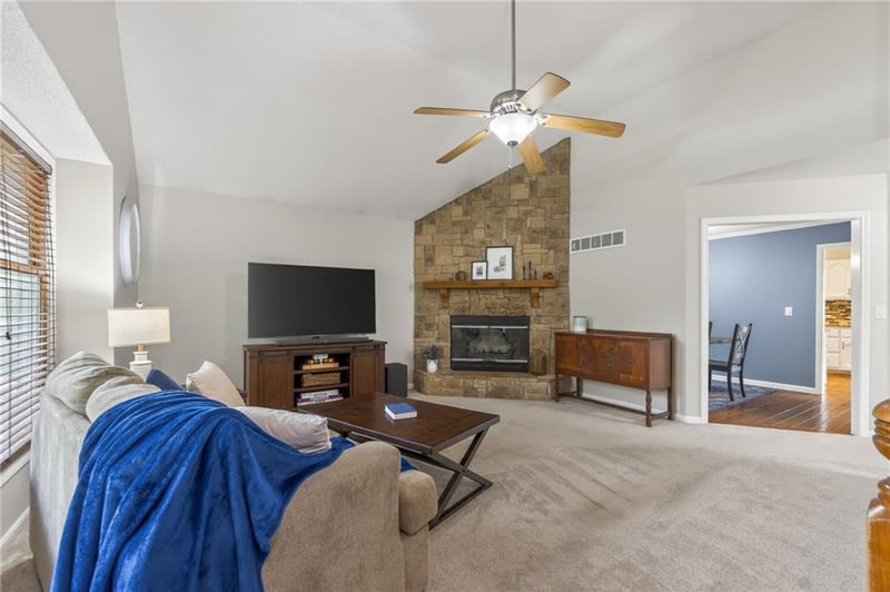 1907 62nd Ter, Kansas City, MO 64151