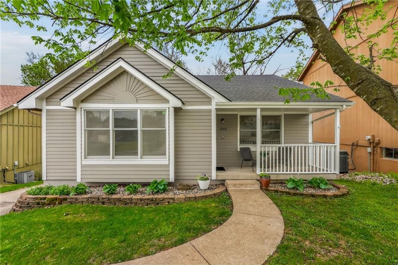 1907 62nd Ter, Kansas City, MO 64151