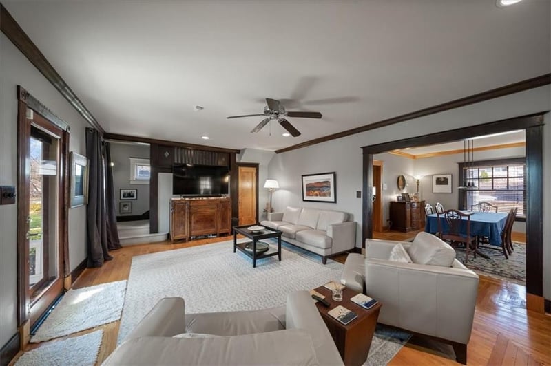 5901 Grand Ave, Kansas City, MO 64113