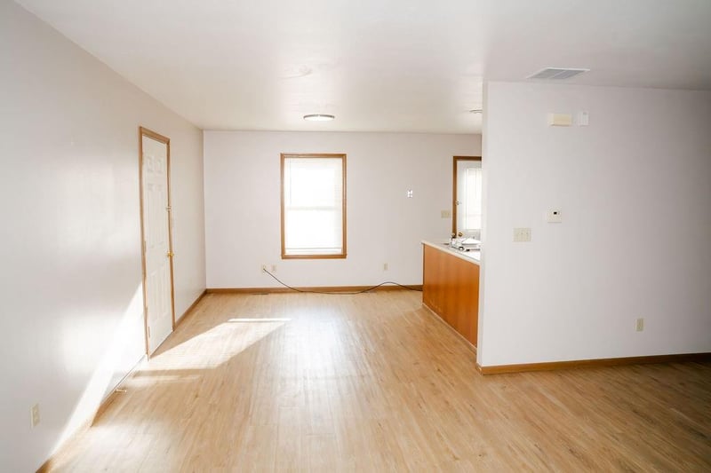 102 Steuben Ct, Erie, KS 66733