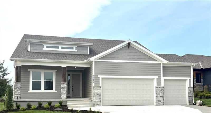17412 Richards St, Overland Park, KS 66221