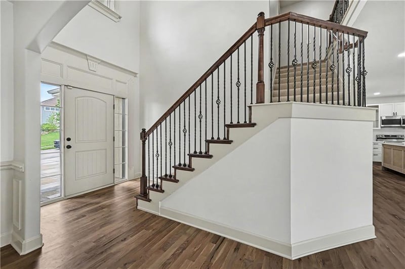 9610 Elm Ct, Kansas City, MO 64157