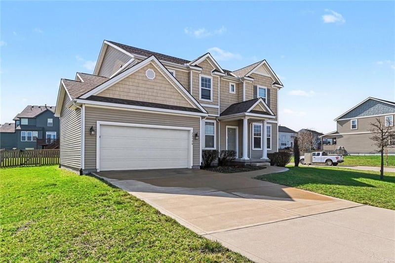 23729 92nd Ter, Lenexa, KS 66227