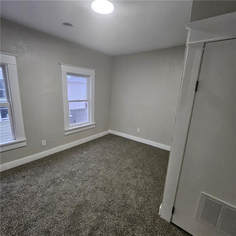 3508 Roberts St, Kansas City, MO 64113