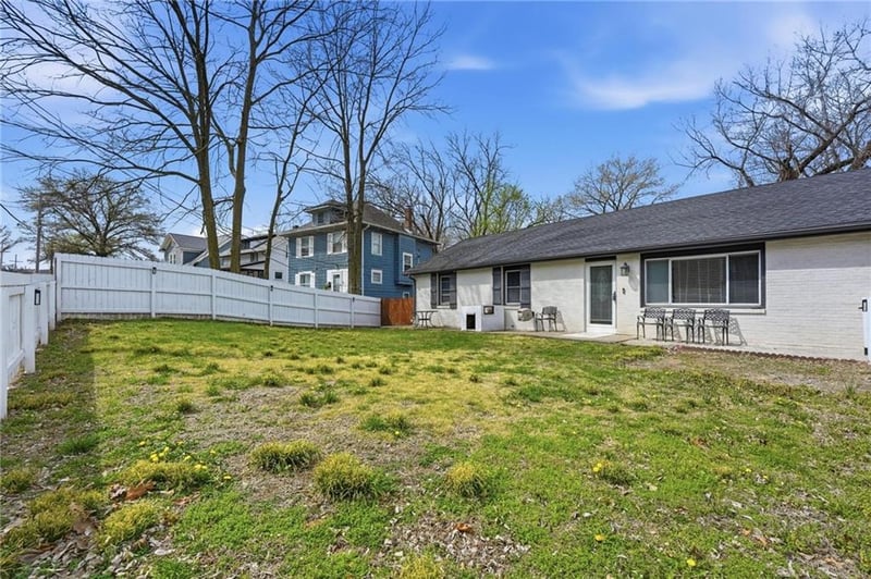 1604 Woodland Blvd, Kansas City, KS 66106