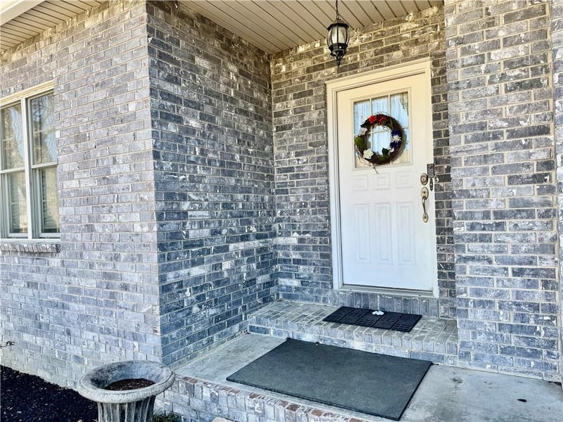 611 Deer Trl, Parsons, KS 67357