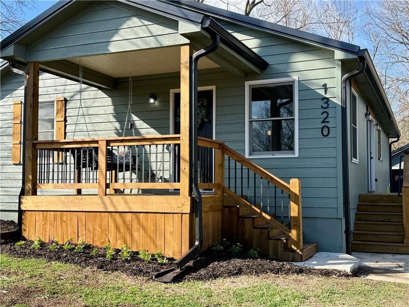1320 Pacific Ave, Osawatomie, KS 66064