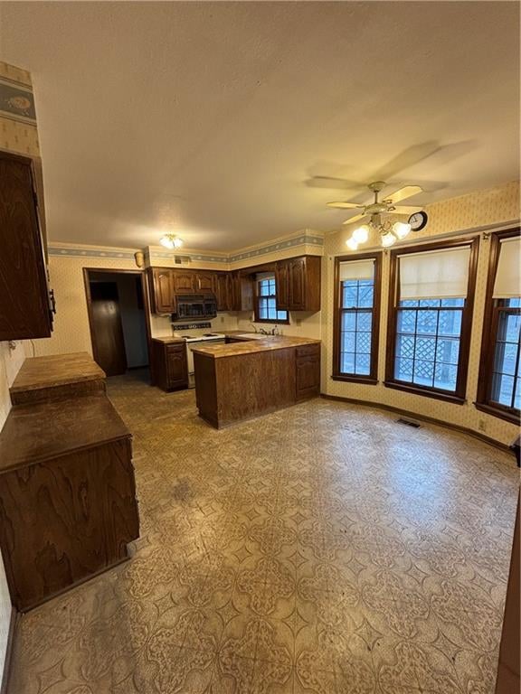 10580 Noland Rd, Overland Park, KS 66215