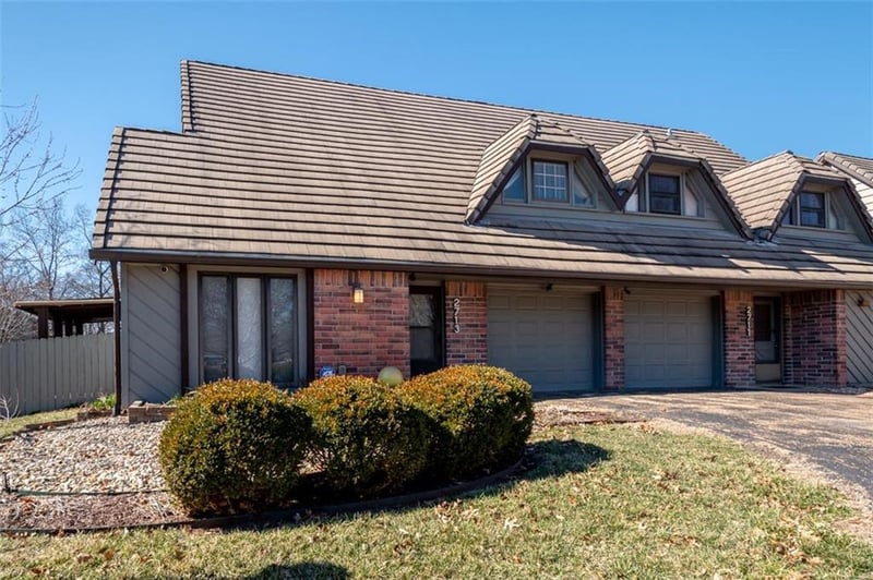 2713 W 24th Ter, Lawrence, KS 66047