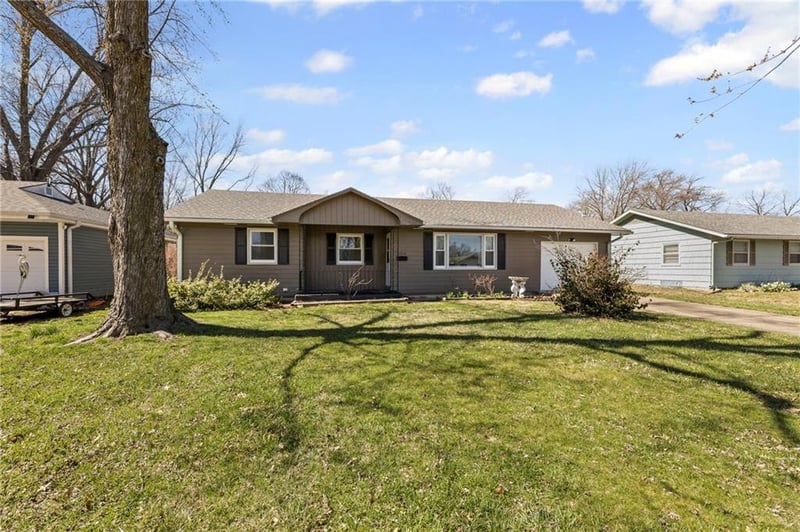 1310 Poplar St, Ottawa, KS 66067