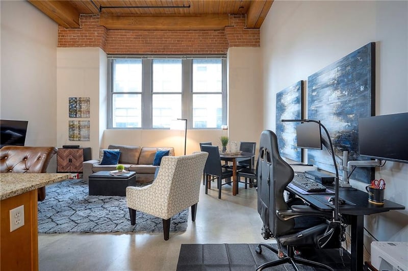 712 Broadway Blvd #304, Kansas City, MO 64105